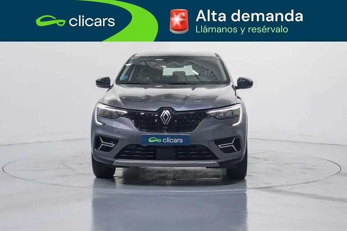 Usado Renault Arkana Evolution 140 CV (102 kW) 2025 Gris SUV