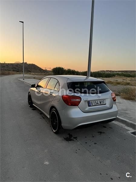 Gris / plata Usado 2015 Mercedes A180 AMG line Berlina | 9950 € (Super precio) - Imagen 1/4