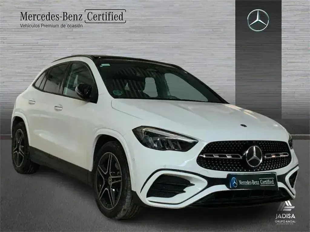 Usado Mercedes GLA200 150 CV (110 kW) 2025 Blanco SUV