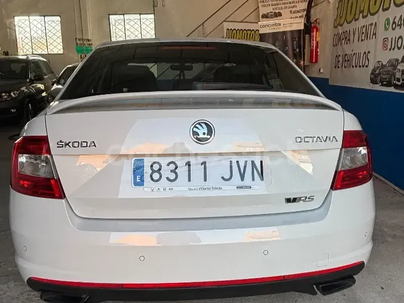 Usado Skoda Octavia RS 230 HP (169 kW) 2017 Branco Sedan