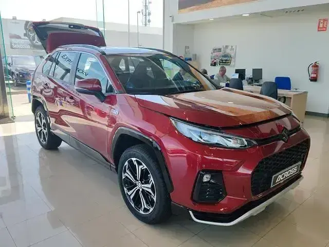 Usado Suzuki Across 306 CV (225 kW) 2024 Rojo SUV
