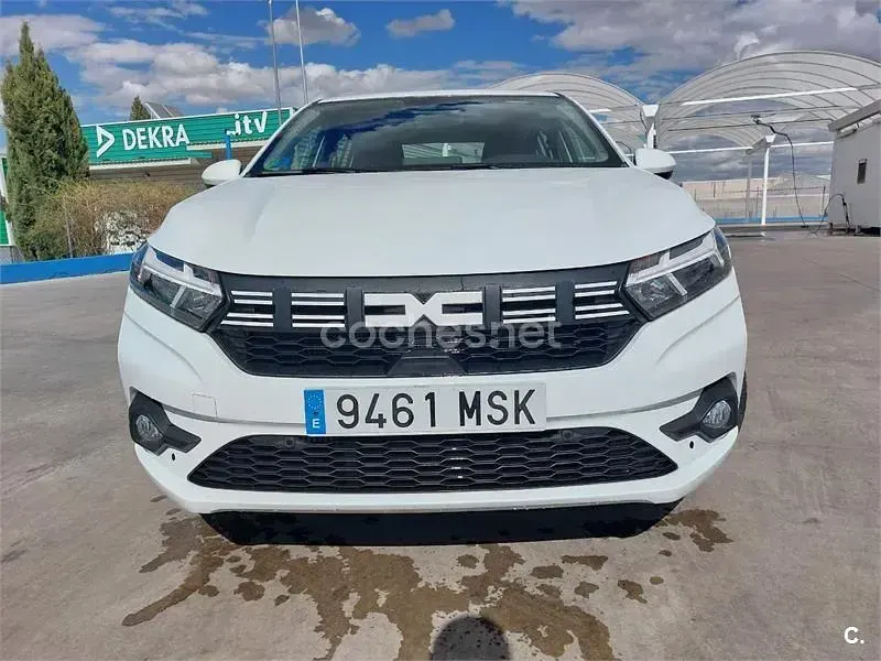 Usado Dacia Sandero Expression 101 CV (74 kW) 2024 Blanco Berlina