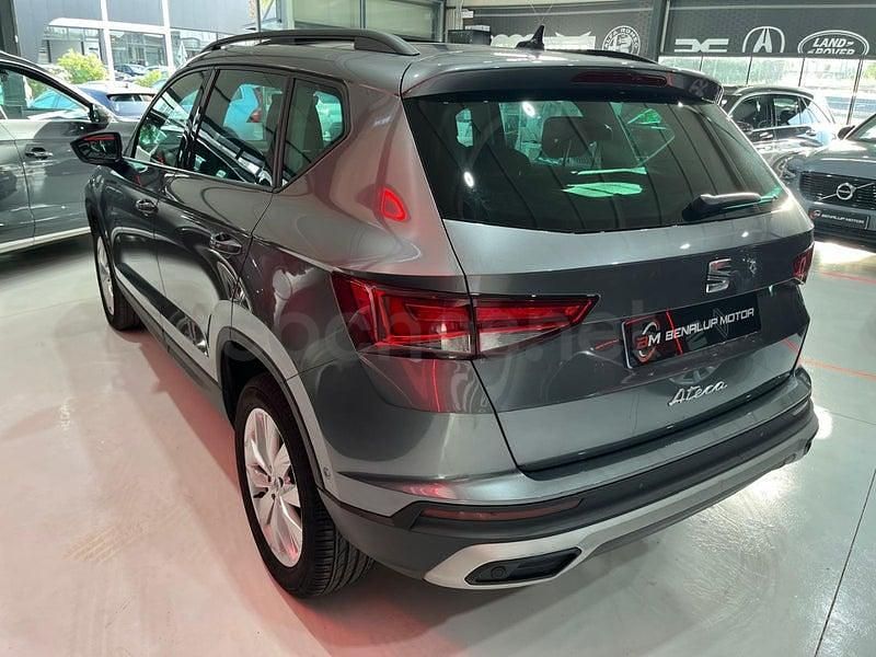 Usado Seat Ateca Style 150 CV (110 kW) 2022 Gris / plata SUV