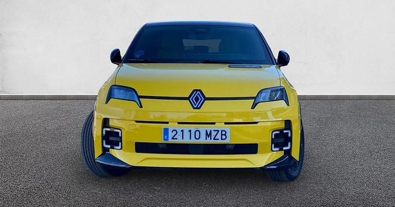Usado Renault 5 E-Tech Iconic 110 kW (150 CV) 2025