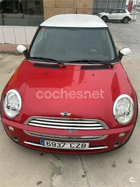 Usado Mini Cooper 115 CV (84 kW) 2003 Rojo Utilitario