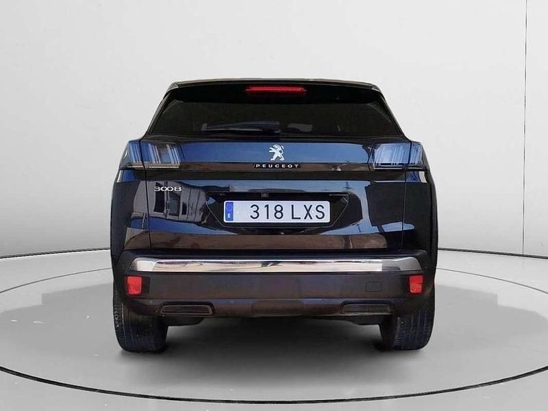 Usado Peugeot 3008 Allure 132 CV (97 kW) 2022 Negro SUV