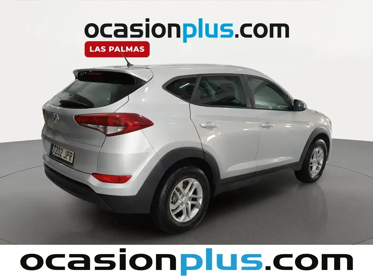 Usado Hyundai Tucson 131 CV (96 kW) 2016 Gris SUV