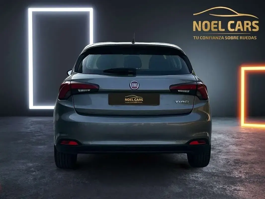 Usado Fiat Tipo Easy 94 CV (69 kW) 2018 Gris Utilitario