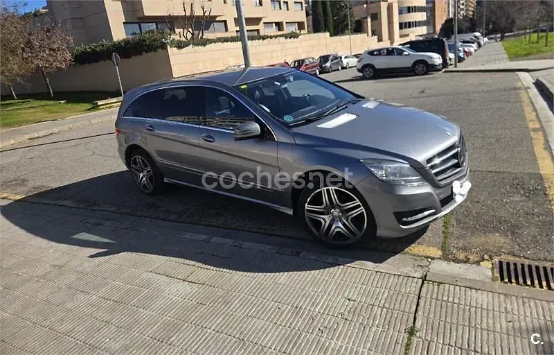 Usado Mercedes R350 211 CV (155 kW) 2012 Gris / plata Familiar