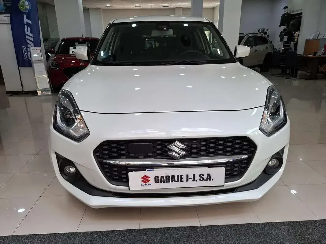 Usado Suzuki Swift 83 CV (61 kW) 2022 Utilitario