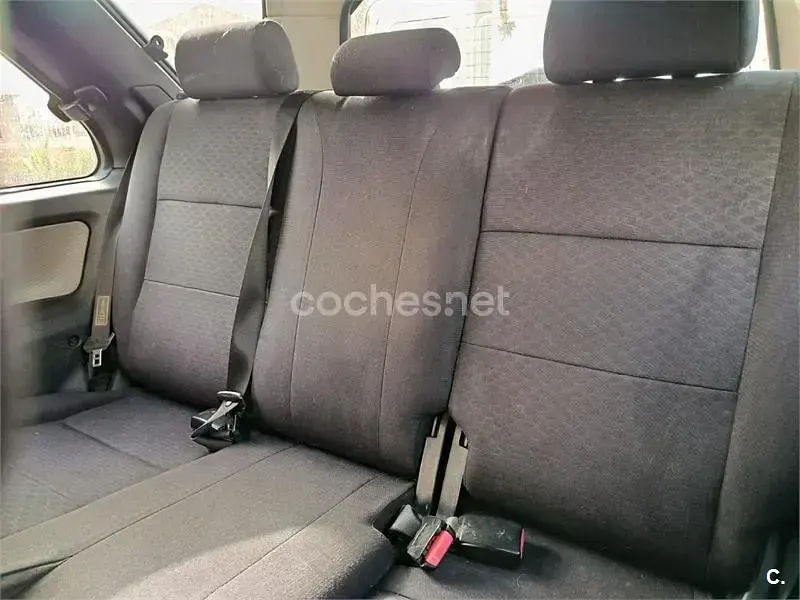 Usado Land Rover Freelander 112 CV (82 kW) 2005 Negro SUV