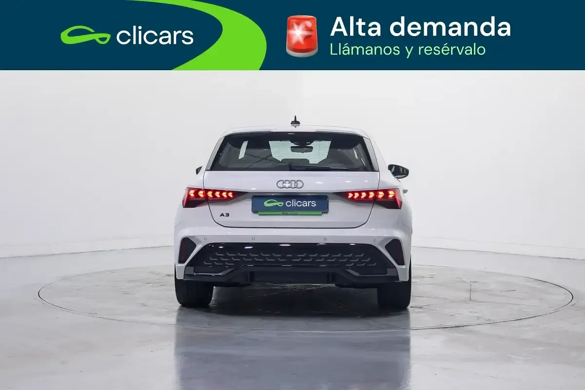 Usado Audi A3 Sportback S-Line 150 CV (110 kW) 2025 Blanco Utilitario