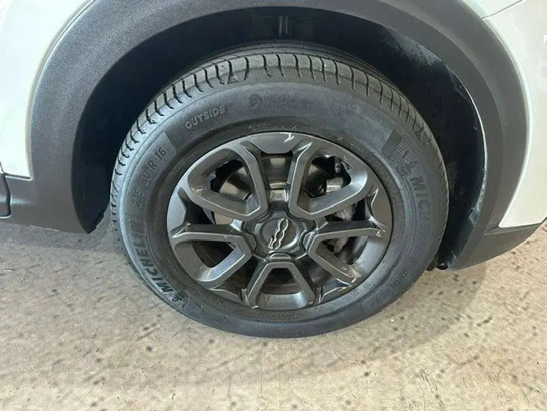 Usado Fiat 500X Connect 120 CV (88 kW) 2021 Beige SUV