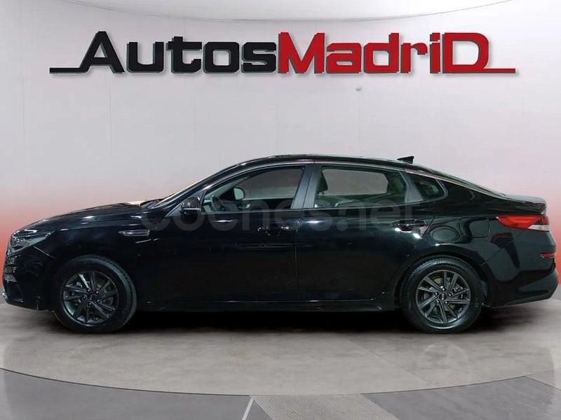 Usado Kia Optima 136 CV (100 kW) 2019 Negro Berlina