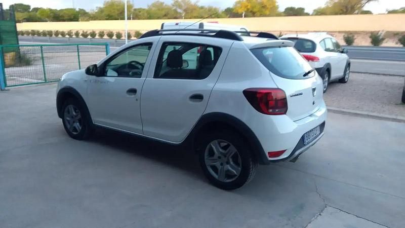 Usado Dacia Sandero Comfort 95 HP (69 kW) 2020 Branco