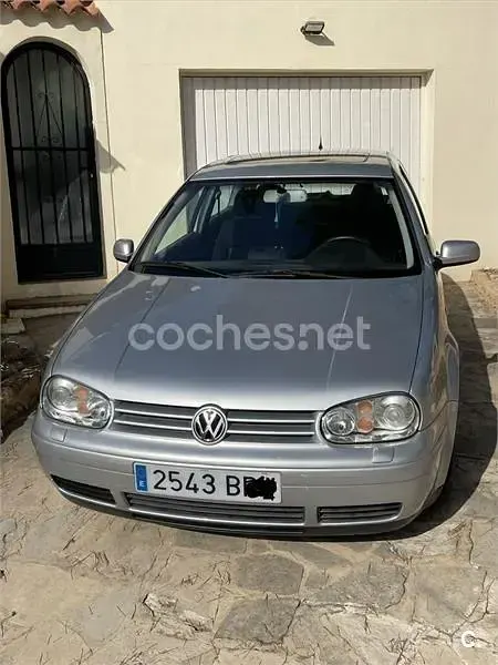 Usado VW Golf IV GTI 150 CV (110 kW) 2002 Gris / plata Berlina