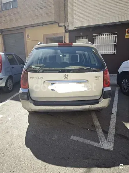 Usado Peugeot 307 90 CV (66 kW) 2006 Gris / plata Familiar