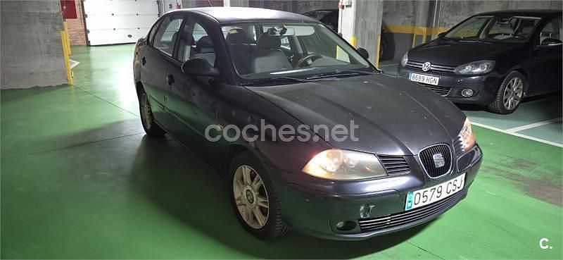 Usado Seat Cordoba Stylance 100 CV (73 kW) 2004 Negro Berlina