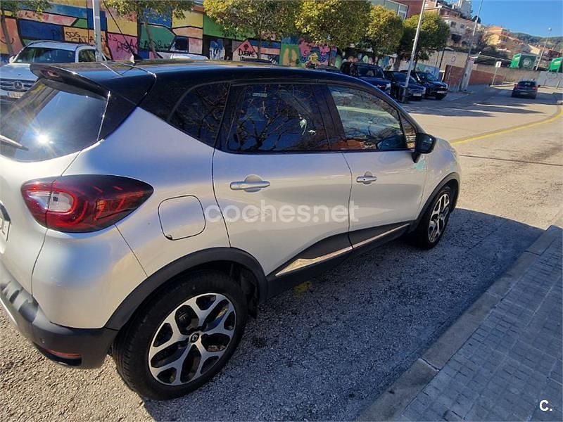 Usado Renault Captur Intens 90 CV (66 kW) 2018 Gris / plata SUV