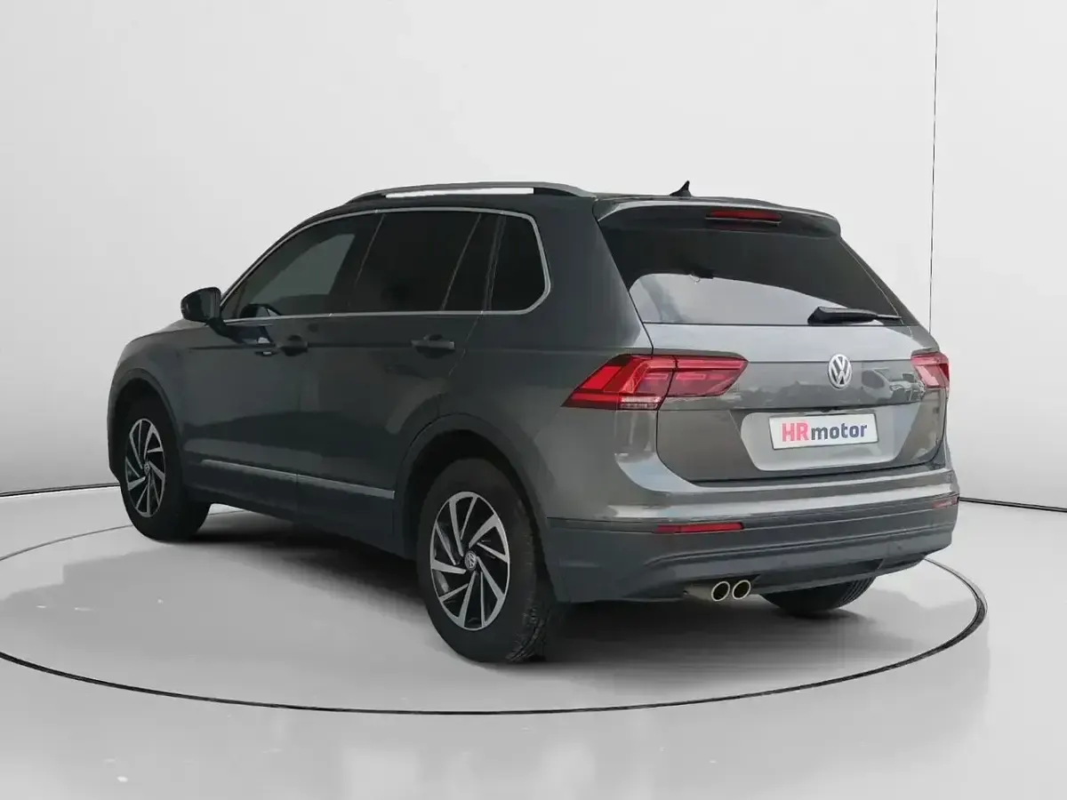 Usado VW Tiguan Advance 150 CV (110 kW) 2019 Gris SUV