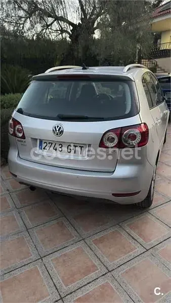 Usado VW Golf Plus Sport 105 CV (77 kW) 2010 Gris / plata Monovolumen