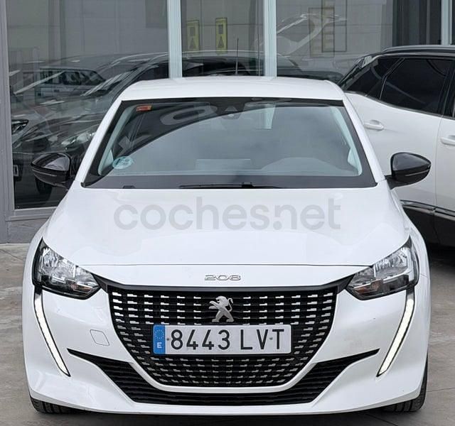 Usado Peugeot 208 Allure 100 CV (73 kW) 2022 Blanco Utilitario