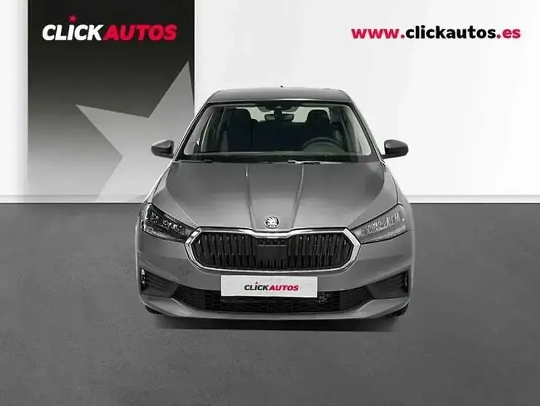 Usado Skoda Fabia Essence 95 HP (69 kW) 2025 Cinzento Citadino