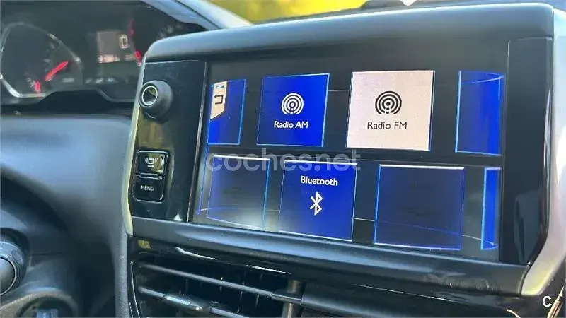 Usado Peugeot 208 Active 68 CV (50 kW) 2013 Azul Utilitario