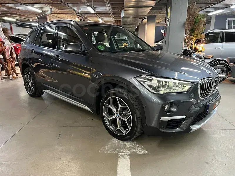 Usado BMW X1 150 CV (110 kW) 2017 Gris / plata SUV