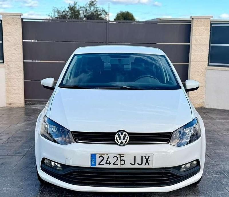 Usado VW Polo 75 CV (55 kW) 2015 Blanco Utilitario