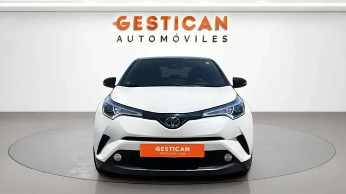 Usado Toyota C-HR Advance 122 CV (89 kW) 2018 Blanco SUV