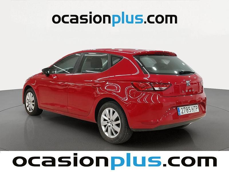 Käytetty Seat Leon Reference 105 HP (77 kW) 2013 Punainen Viistoperä