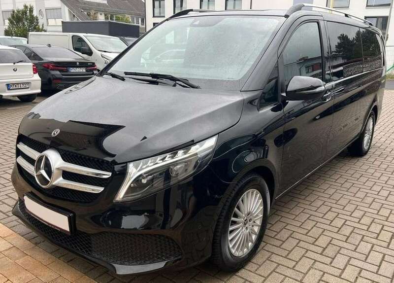Negro Usado 2024 Mercedes V300 Avantgarde Monovolumen | 71.900 € (Un poco caro) - Imagen 1/4