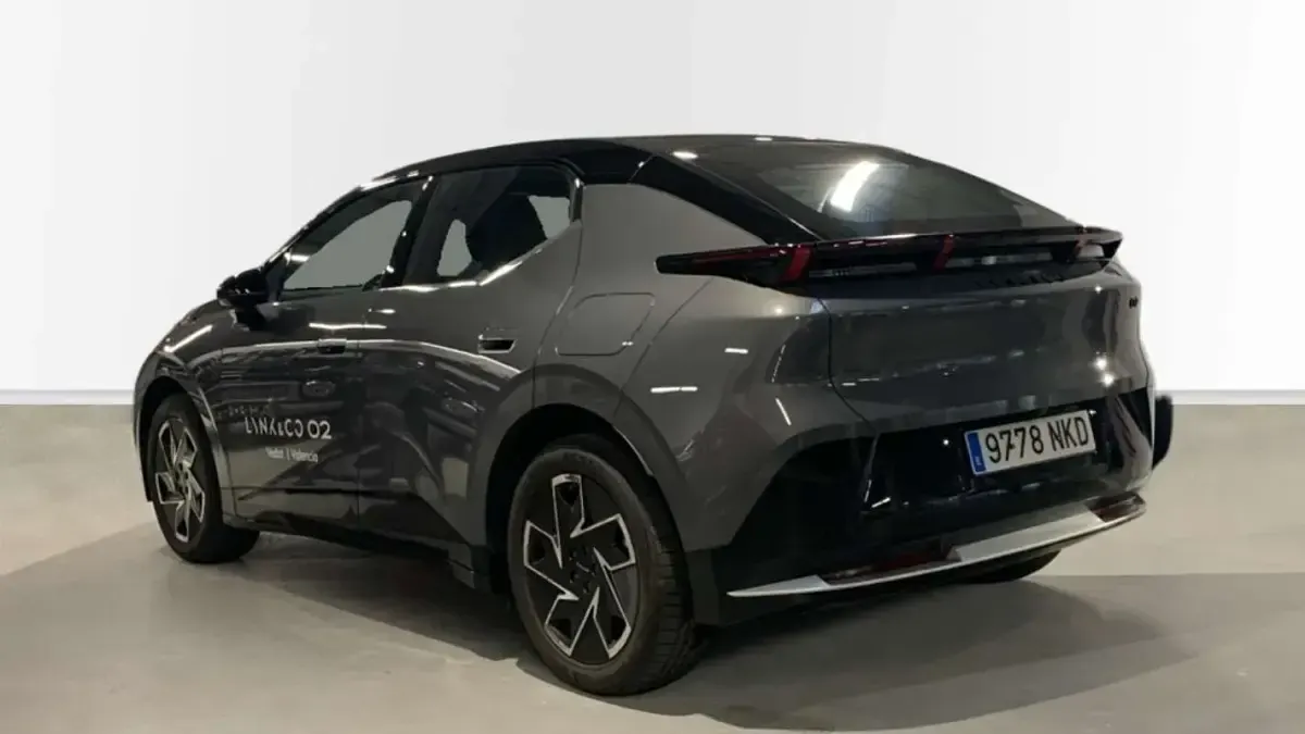 Usado Lynk & Co 02 200 kW (272 CV) 2026 Negro SUV
