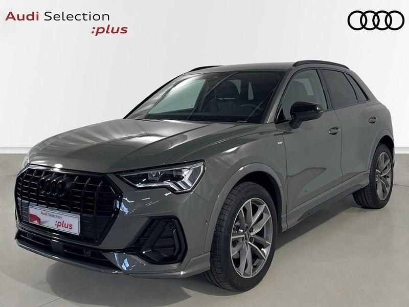 Usado Audi Q3 Ambiente 150 HP (110 kW) 2024 Cinzento SUV