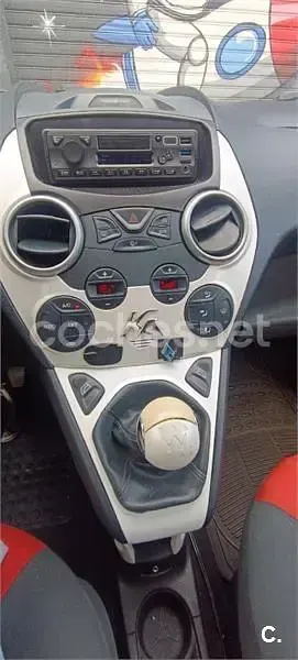 Usado Ford Ka 69 CV (50 kW) 2015 Rojo Berlina