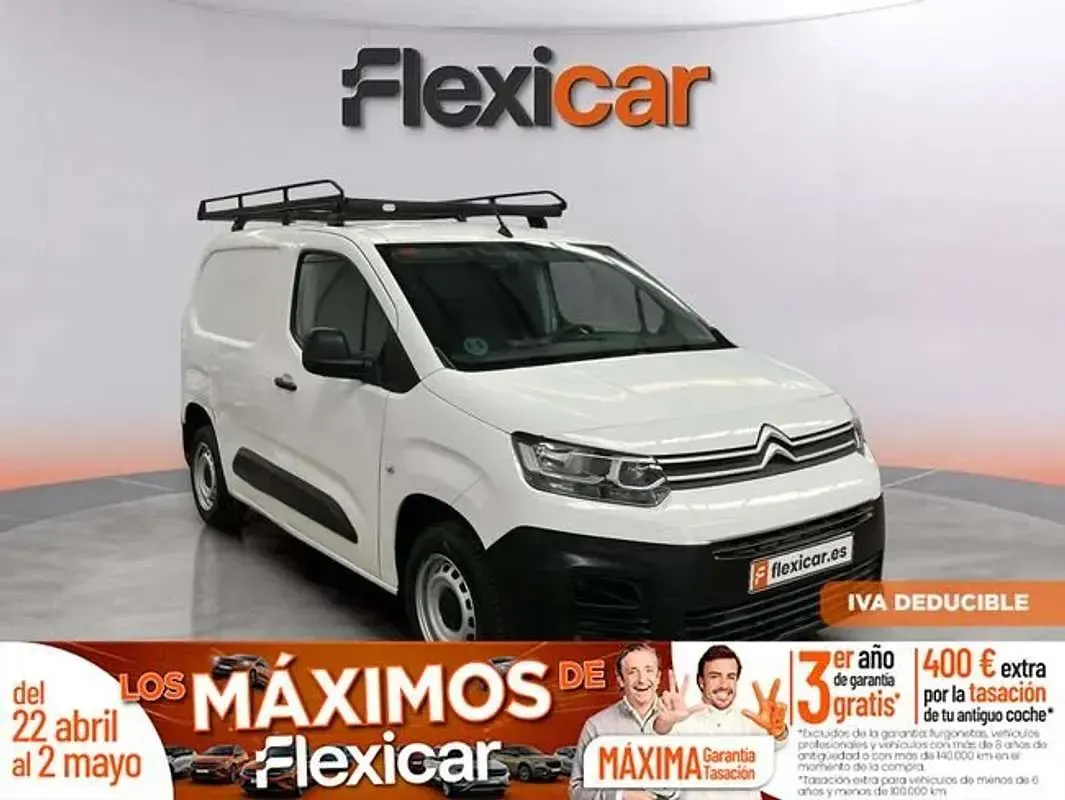 Usado Citroën Berlingo Feel 103 CV (75 kW) 2020 Blanco Monovolumen