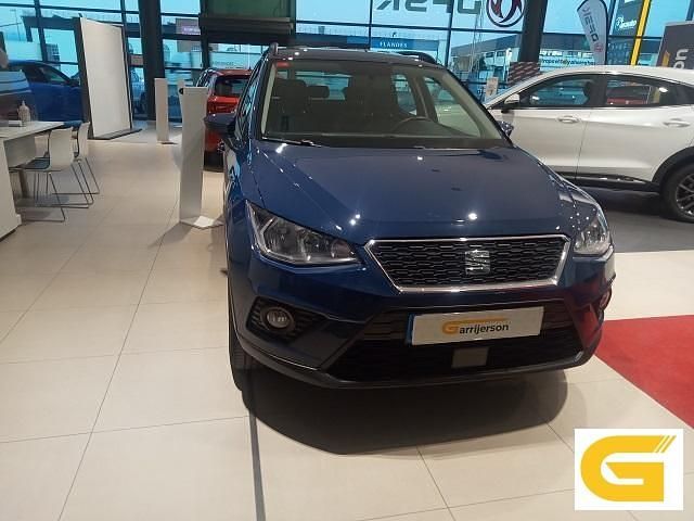Azul Usado 2018 Seat Arona Reference SUV | 14.875 € (Precio justo) - Imagen 1/4