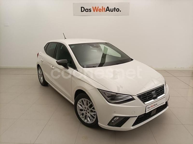 Blanco Usado 2024 Seat Ibiza FR Berlina | 18.900 € (Un poco caro) - Imagen 1/4