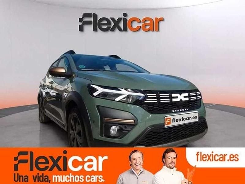 Usado Dacia Sandero Extreme 110 CV (80 kW) 2024 Verde Utilitario