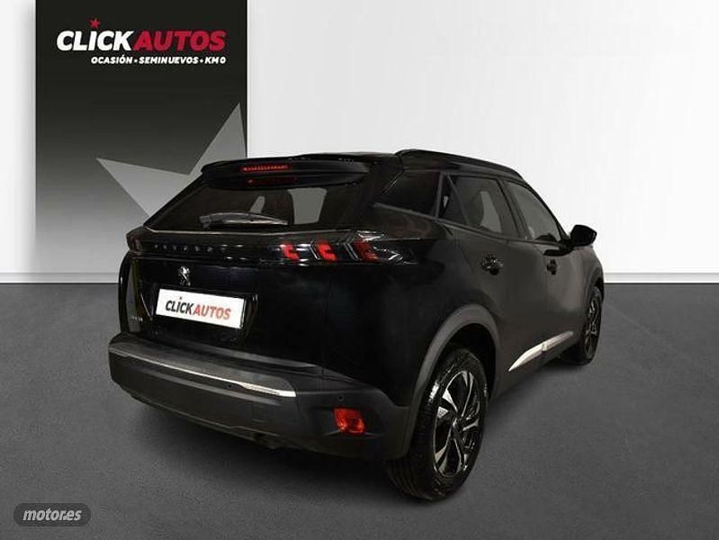 Usado Peugeot 2008 Allure 100 CV (73 kW) 2023 Negro SUV