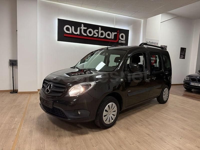Usado Mercedes Citan 111 110 CV (80 kW) 2017 Negro Familiar