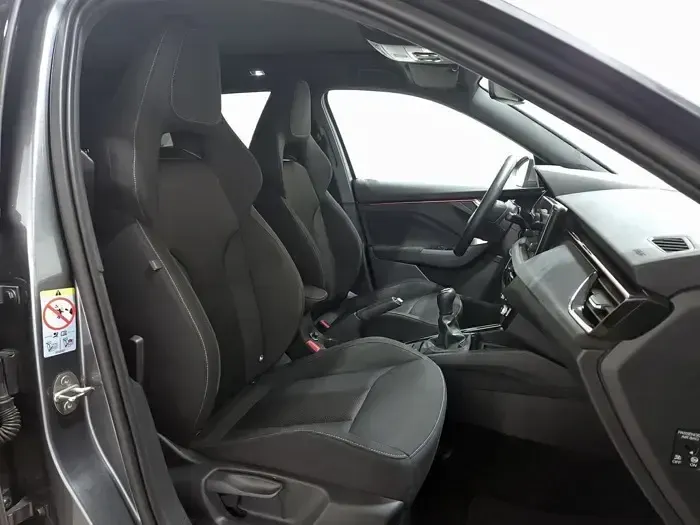 Usado Skoda Kamiq 150 CV (110 kW) 2025 Gris SUV