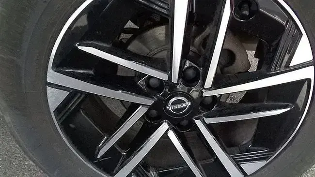 Usado Nissan Juke N-Connecta 114 CV (83 kW) 2025 Gris SUV