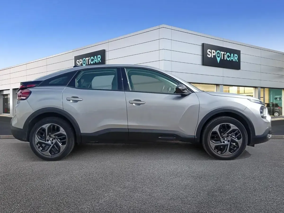 Usado Citroën C4 136 CV (100 kW) 2024 Gris SUV