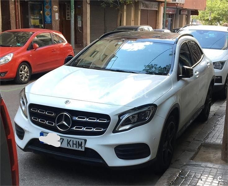 Usado Mercedes GLA220 177 CV (130 kW) 2018 Blanco SUV