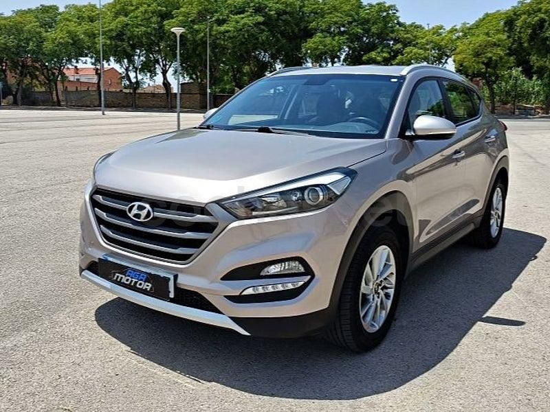 Usado Hyundai Tucson GO! 141 CV (103 kW) 2018 Beige SUV
