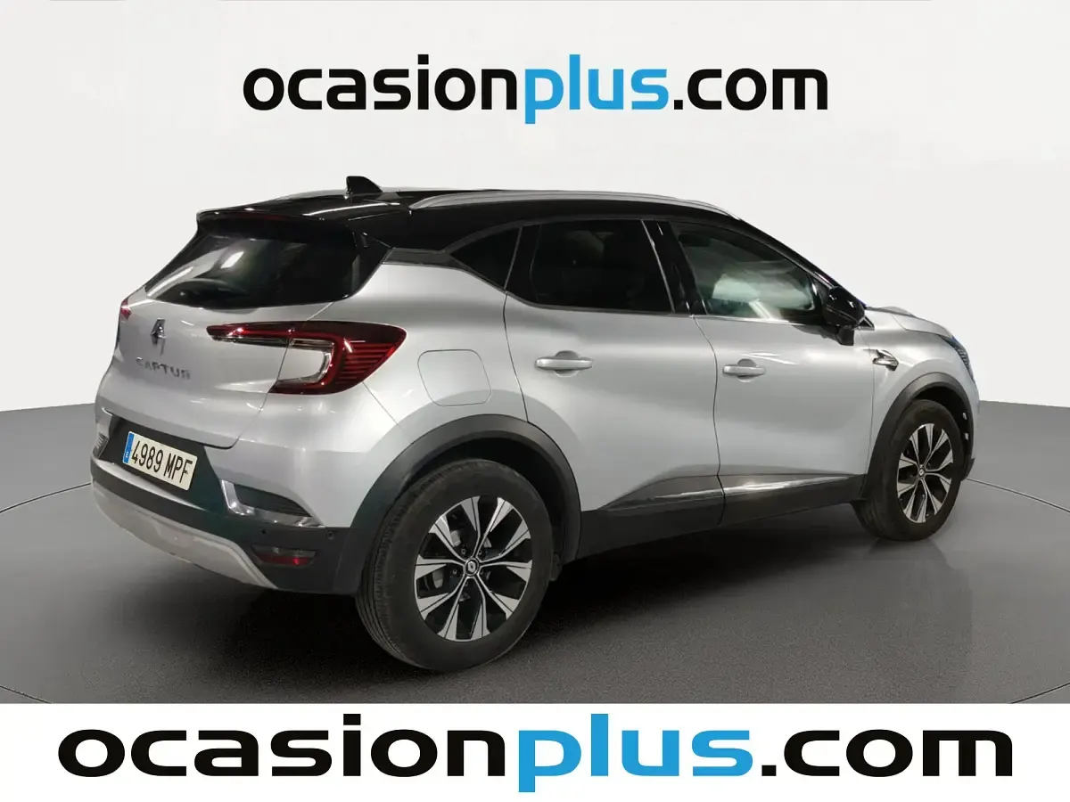 Usado Renault Captur Techno 91 CV (66 kW) 2024 Gris SUV