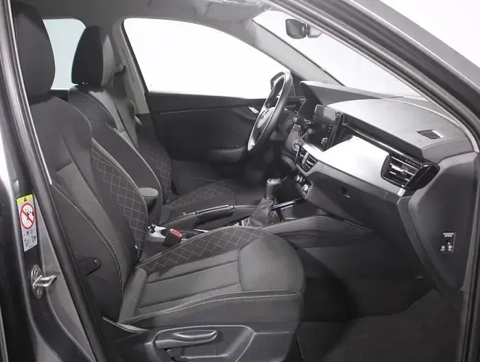 Usado Skoda Kamiq Ambition 150 CV (110 kW) 2022 Gris SUV