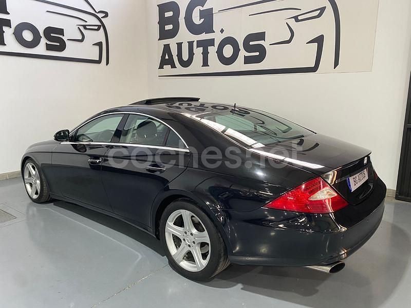Usado Mercedes CLS320 224 CV (164 kW) 2006 Negro Berlina